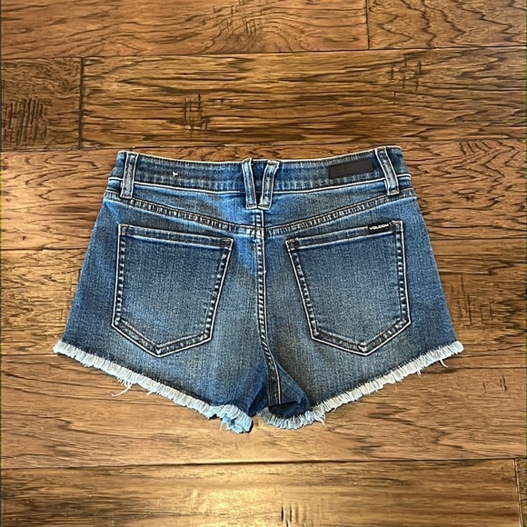 Volcom Stoney Stretch Short Micro Fit 2” Inseam Mid Rise Size 26 - Picture 2 of 16